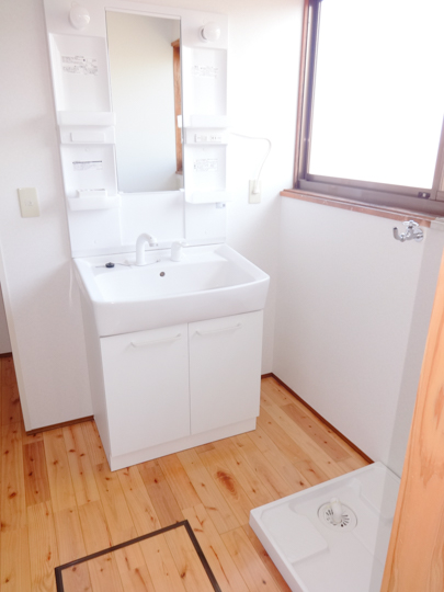 洗面台と室内洗濯機置場