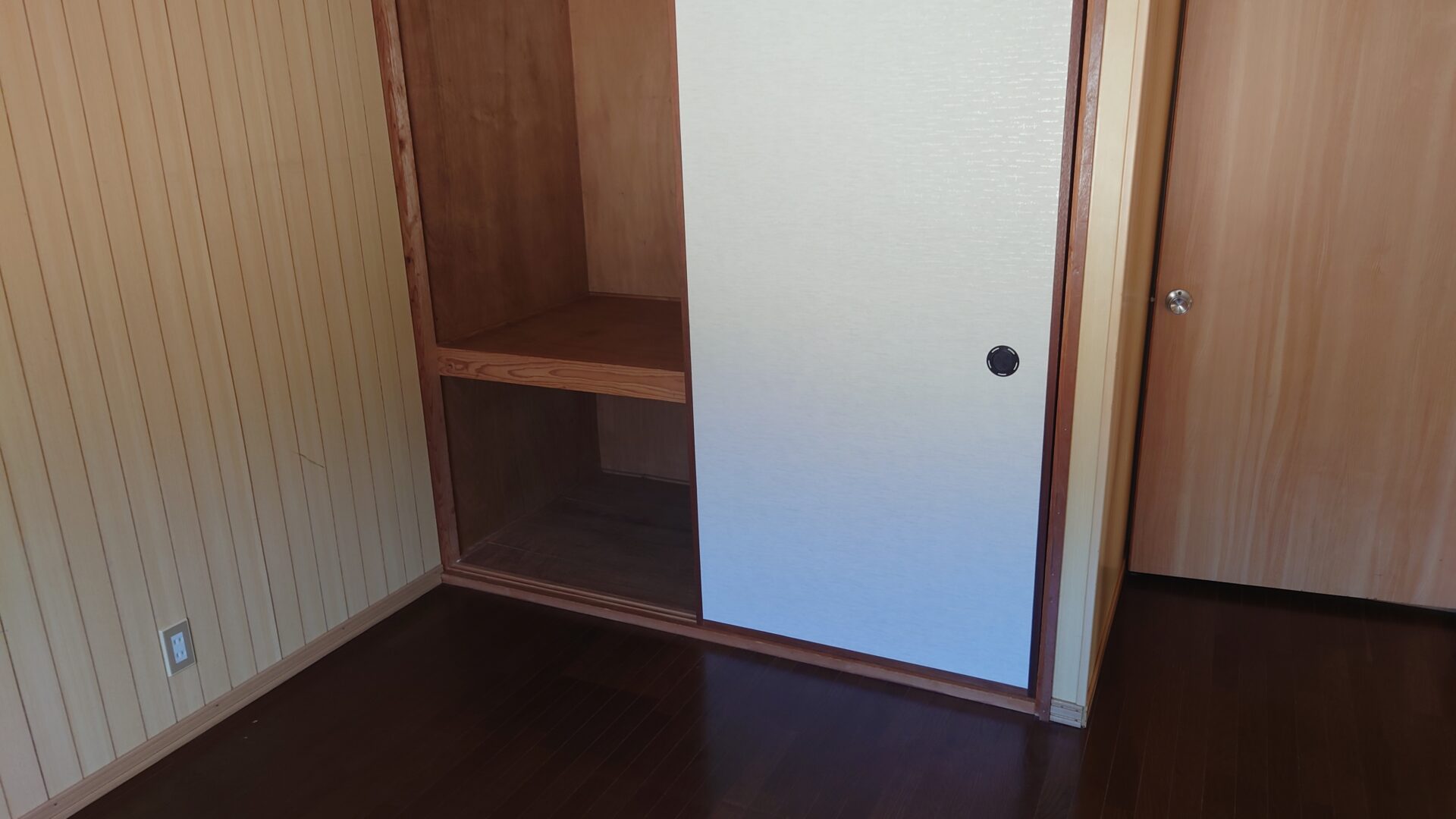 洋室収納