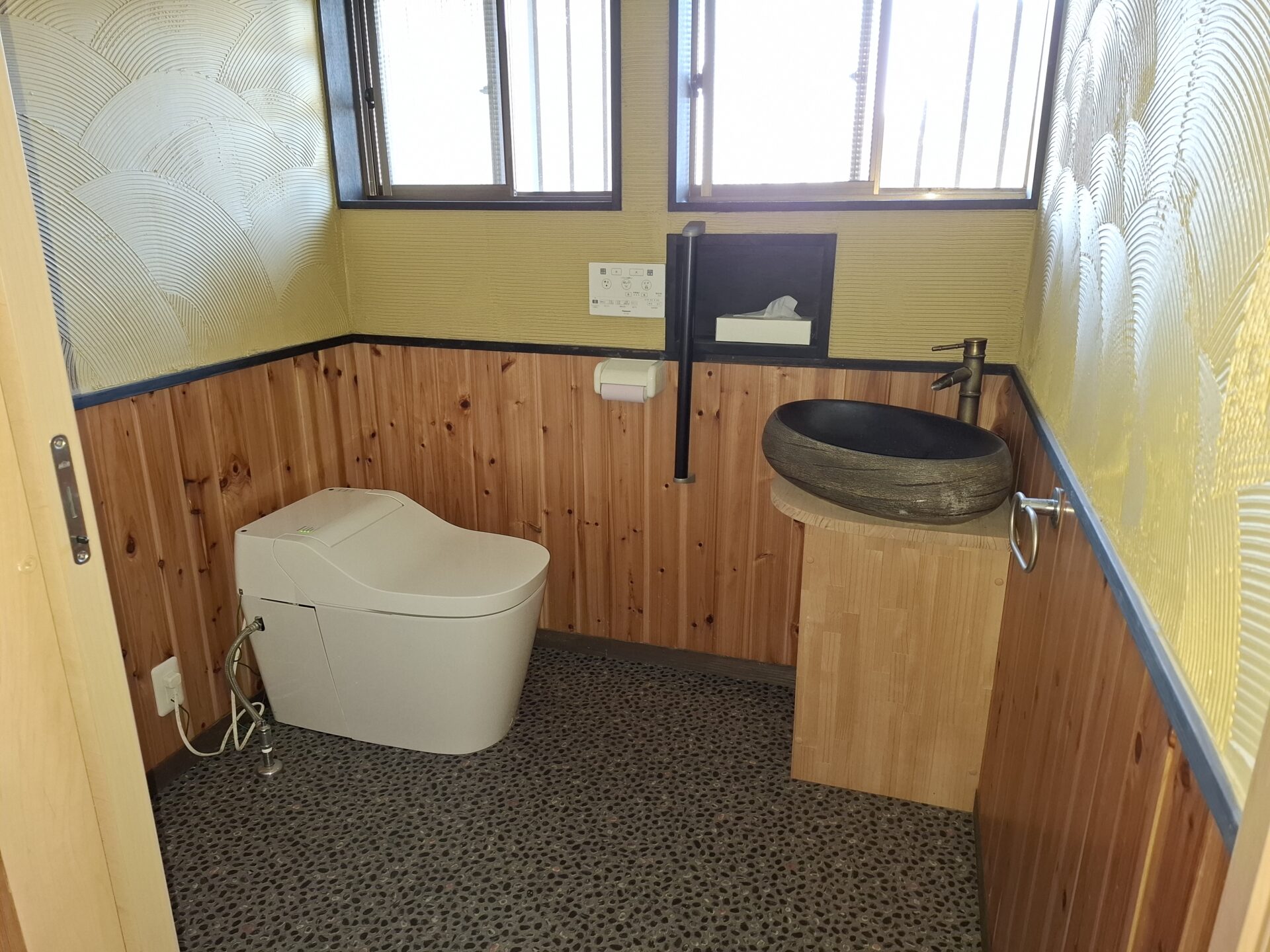 トイレ・温水洗浄便座