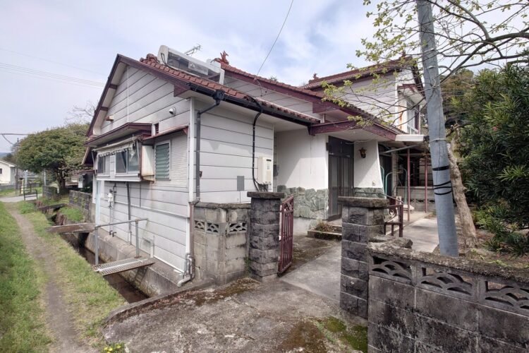 出水市 中古一戸建て 麓町6番86邸