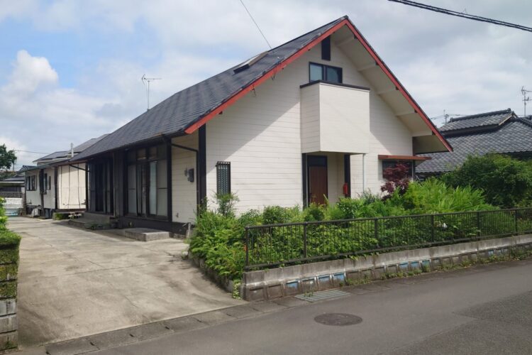 出水市 中古一戸建て 西出水町572番地邸